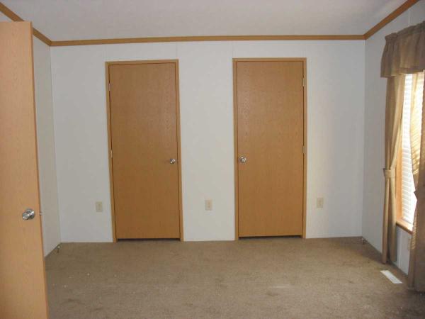 Garden Park Manufactured Home Community 126 Lane BHazlet, NJ 07730