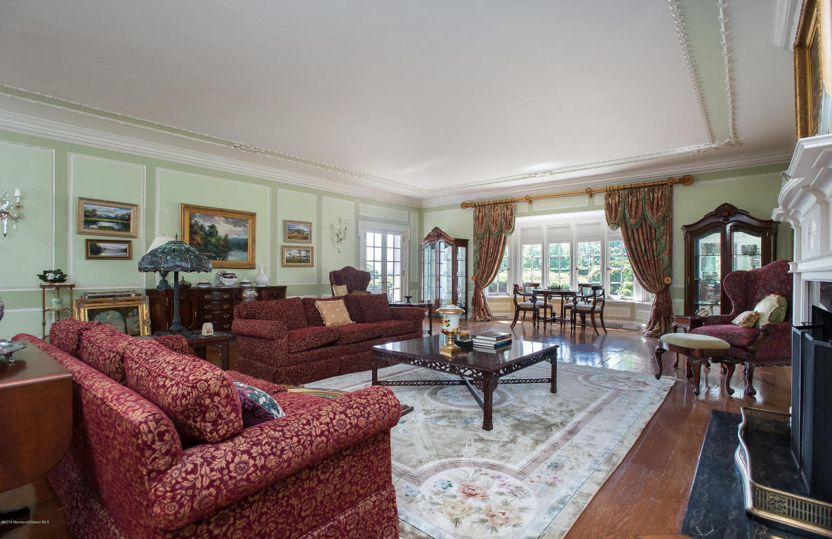 29 Independence Road, Middletown, NJ 07748