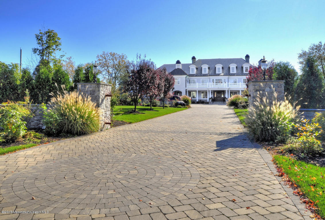 174 Conover Lane, Middletown, NJ 07748
