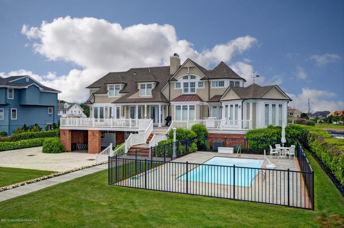 21 Ocean Avenue, Monmouth Beach, NJ 07750