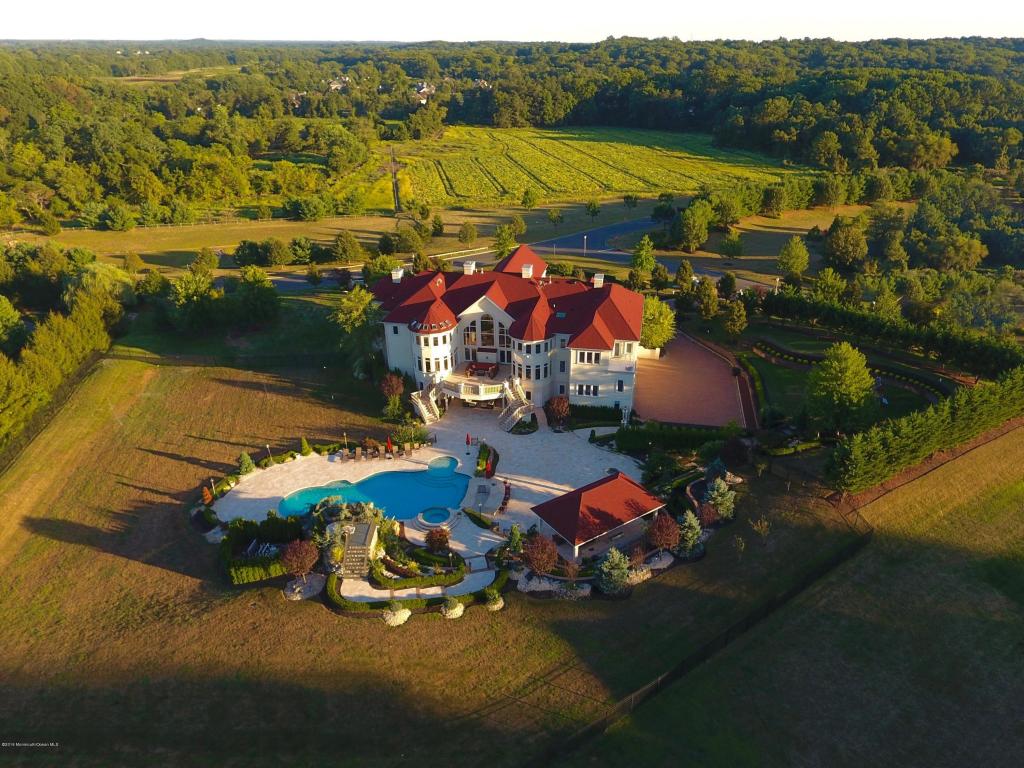 8 Palazzo Grande, Morganville, NJ 07751