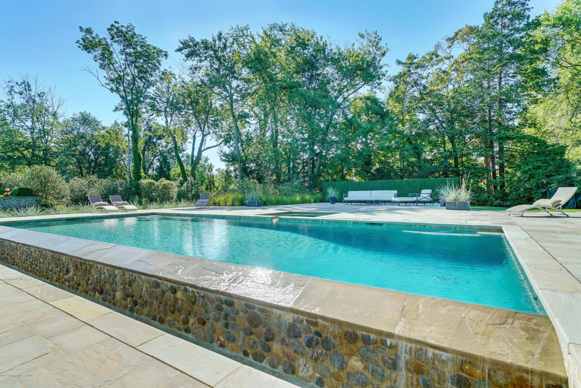 62 Buena Vista Avenue, Rumson, NJ 07760
