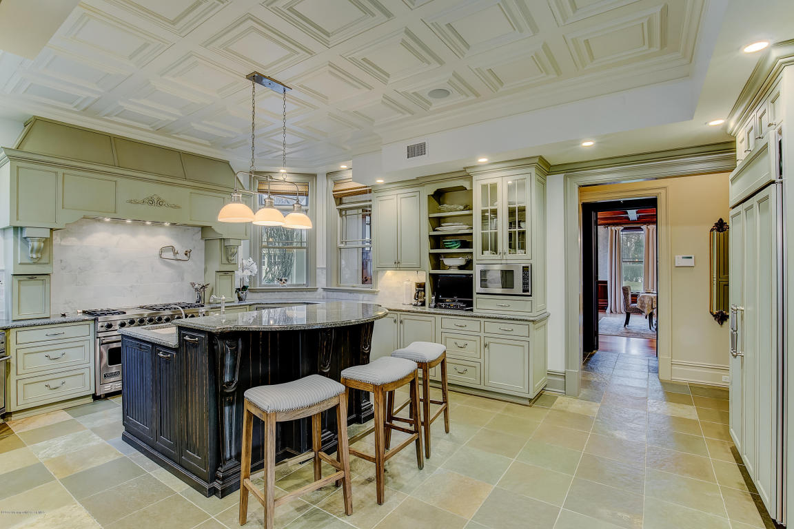 5 A Buttonwood Lane, Rumson, NJ 07760