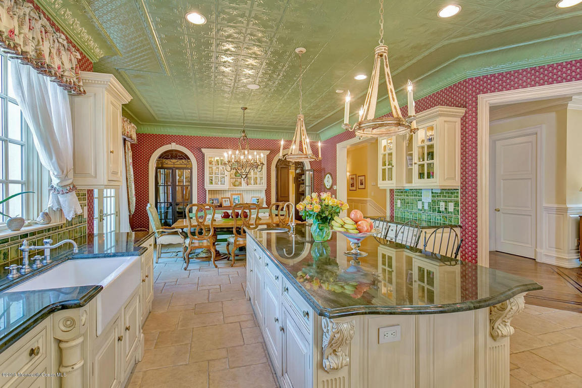 10 Belknap Lane, Rumson, NJ 07760