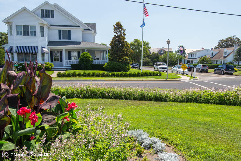 2 Monmouth Shire Lane, Spring Lake, NJ 07762