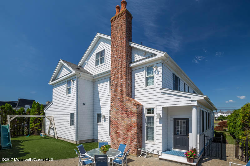 2 Monmouth Shire Lane, Spring Lake, NJ 07762