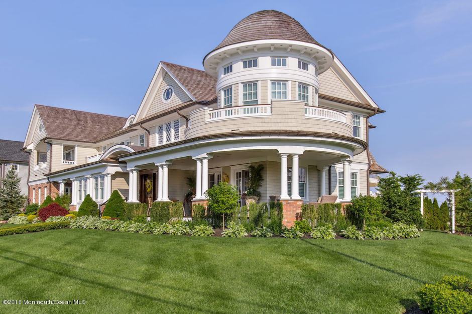 23 Pitney Avenue, Spring Lake, NJ 07762