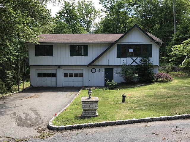 7 Hunters LnAndover, NJ, 07821Sussex County