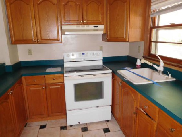 14 Pine DrBelvidere, NJ, 07823Warren County