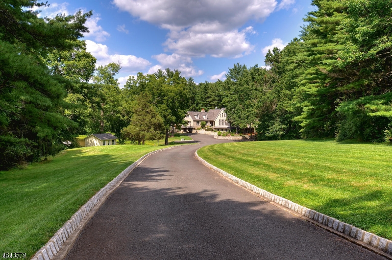 1900 Us-206, Bedminster Twp., NJ 07921