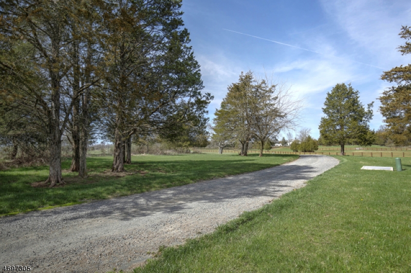 555 Lamington Rd, Bedminster Twp., NJ 07921