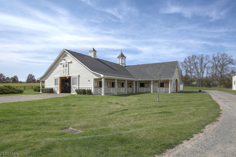 555 Lamington Rd, Bedminster Twp., NJ 07921