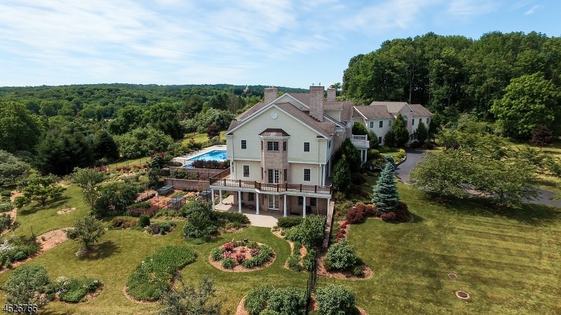 2 Spring Meadow Ln, Mendham Boro, NJ 07945