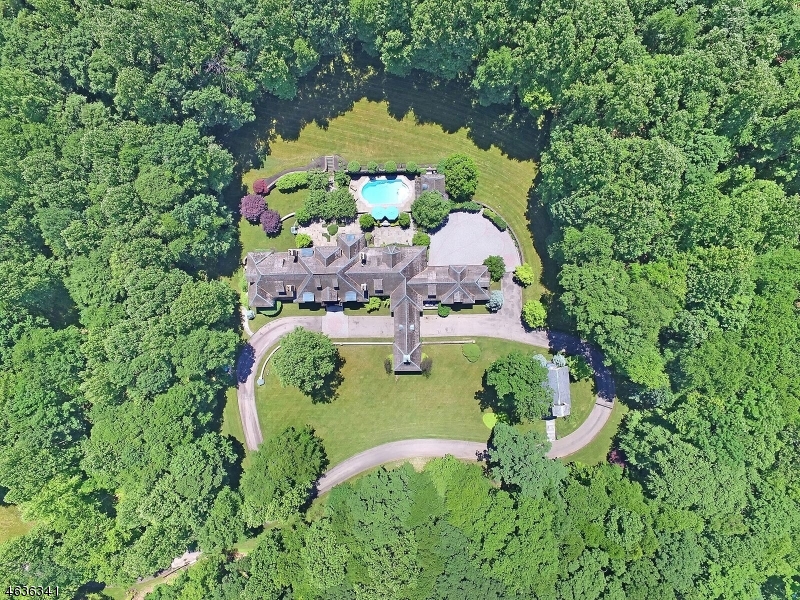 8 Chapel Ln, Mendham Boro, NJ 07945
