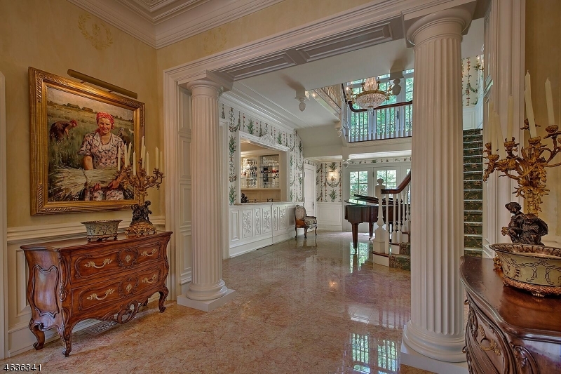 8 Chapel Ln, Mendham Boro, NJ 07945