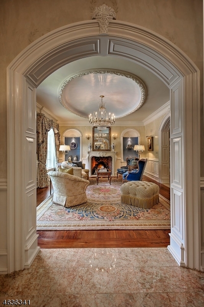 8 Chapel Ln, Mendham Boro, NJ 07945