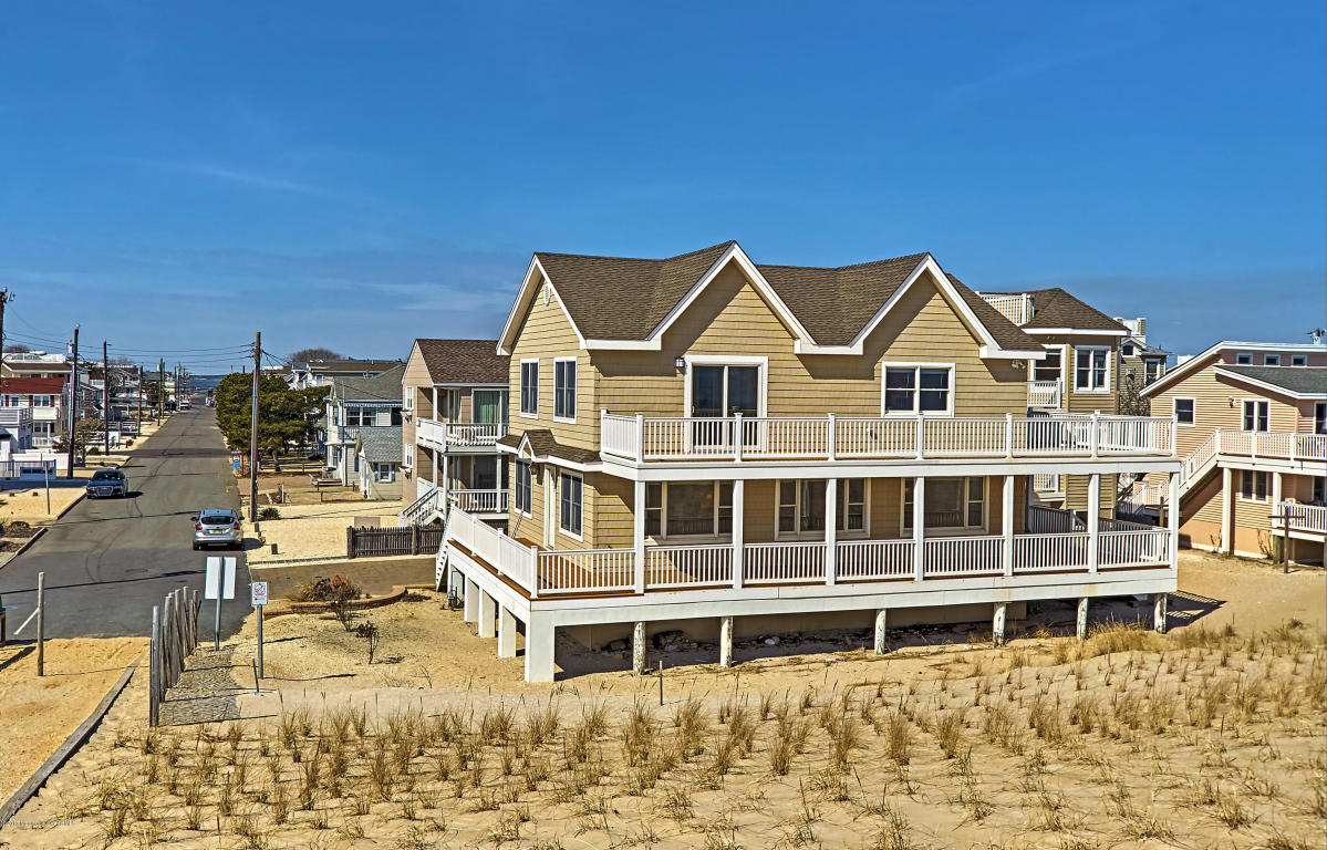 215 14th Street, Long Beach Twp, NJ 08008