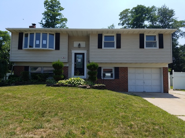 14 Sycamore DrBurlington, NJ, 08016Burlington County