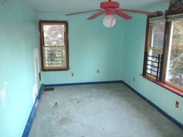 4 E Ninth AvePine Hill, NJ, 08021Camden County