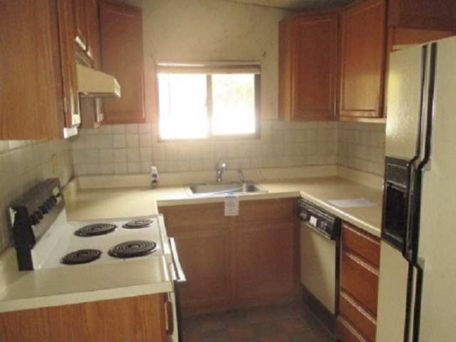 64 Mohawk AveClementon, NJ, 08021Camden County