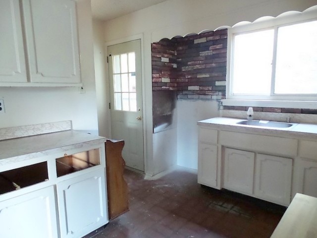 351 Lake AveClementon, NJ, 08021Camden County