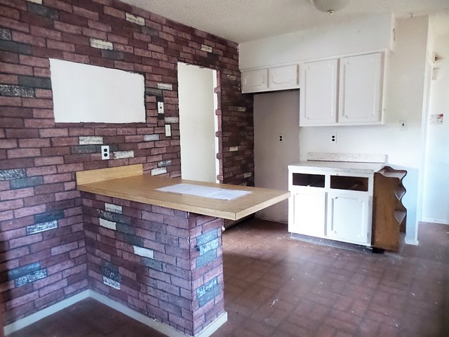 351 Lake AveClementon, NJ, 08021Camden County