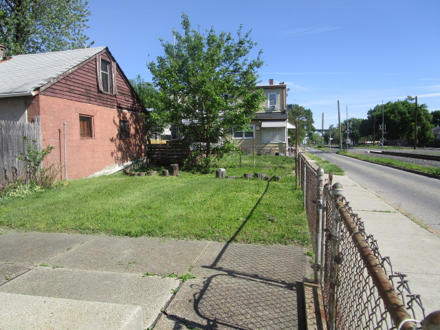 513 Chambers AveGloucester City, NJ, 08030Camden County