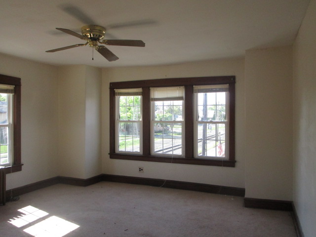513 Chambers AveGloucester City, NJ, 08030Camden County