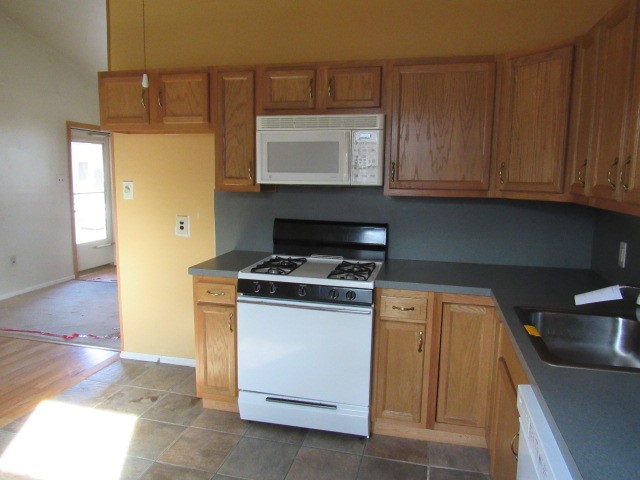 8 Cornell AveGloucester City, NJ, 08030Camden County