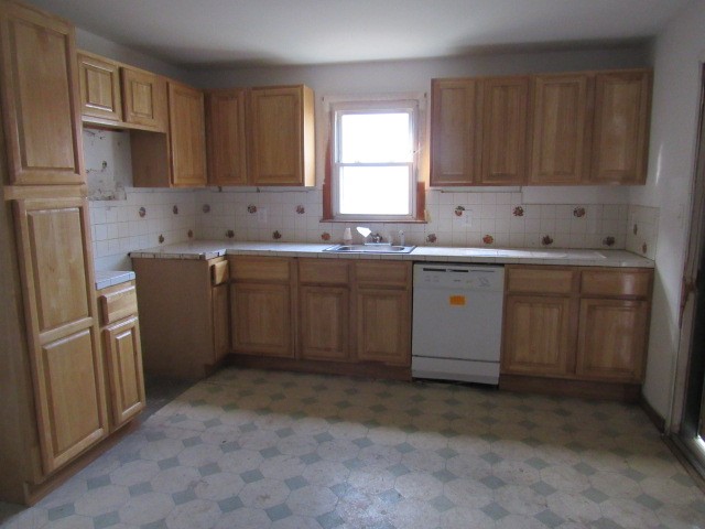171 S Burlington StGloucester City, NJ, 08030Camden County
