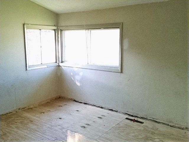 557 N Coles AveMaple Shade, NJ, 08052Burlington County