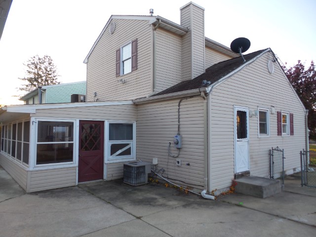 3 Woodbine AveMaple Shade, NJ, 08052Burlington County