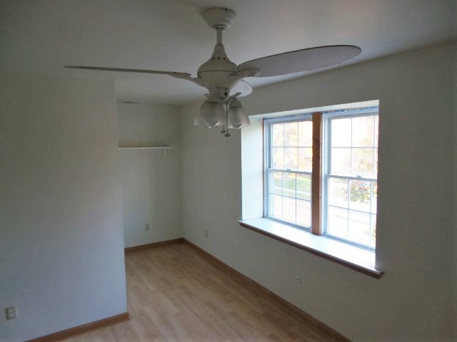 3 Woodbine AveMaple Shade, NJ, 08052Burlington County