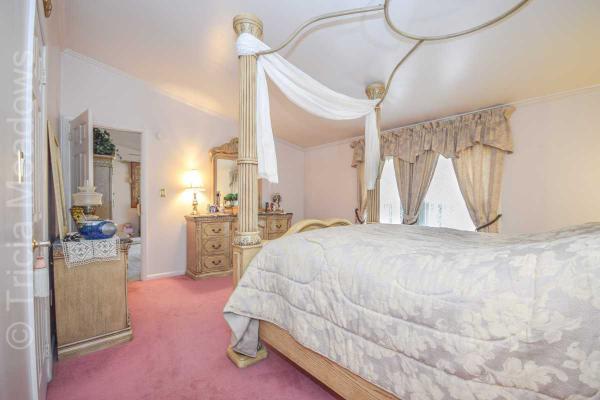 Tricia Meadows 854 Woodchuck DriveMount Laurel, NJ 08054