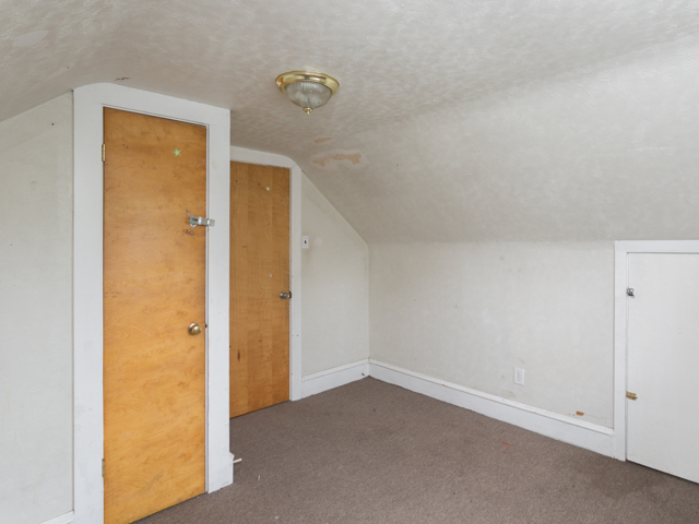 329 Thompson AvePaulsboro, NJ, 08066Gloucester County