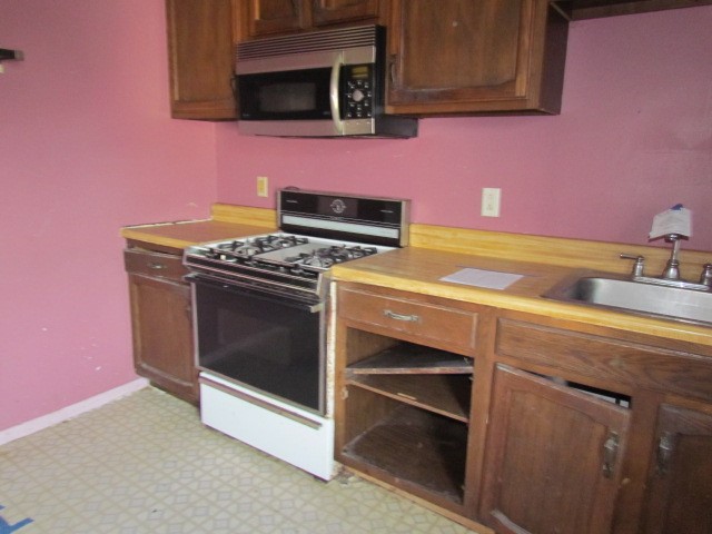 329 Ives AveCarneys Point, NJ, 08069Salem County