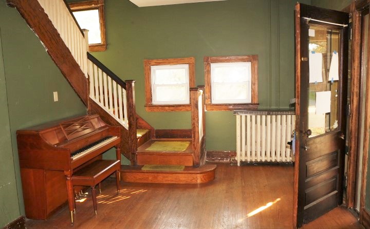 629 Thomas AveRiverton, NJ, 08077Burlington County