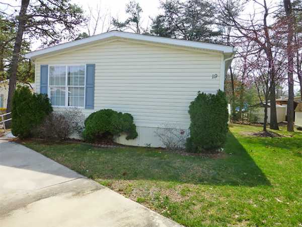 Shenandoah Village19 SWIFT RUN DRIVESicklerville, NJ 08081