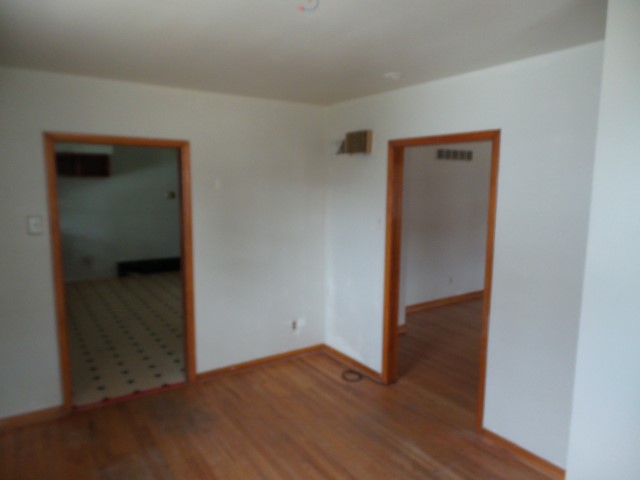 8 Cornell AveSomerdale, NJ, 08083Camden County