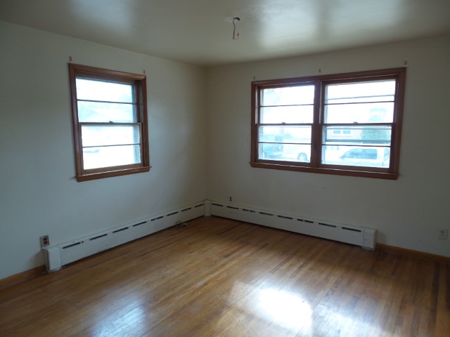 8 Cornell AveSomerdale, NJ, 08083Camden County