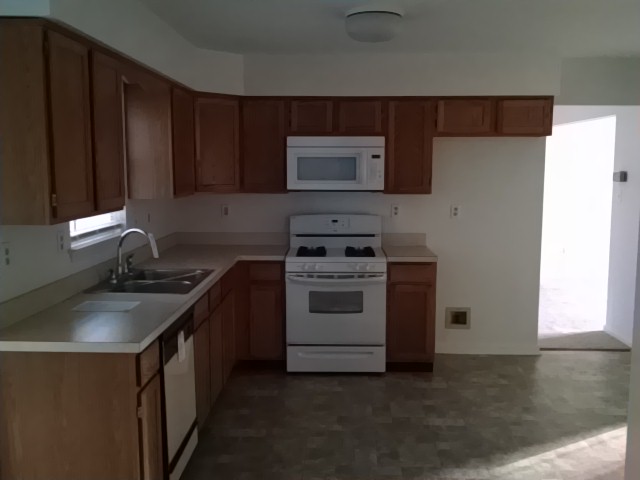 20 Juniper AveSomerdale, NJ, 08083Camden County