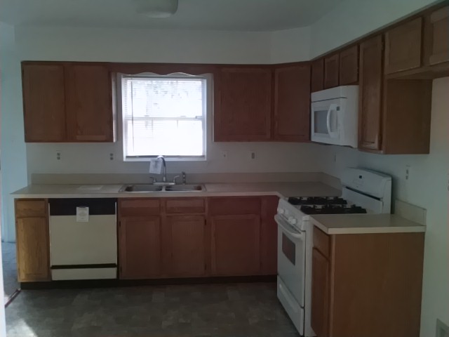 20 Juniper AveSomerdale, NJ, 08083Camden County