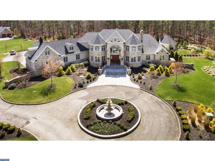 19 Red Onion Rd, Shamong, NJ 08088