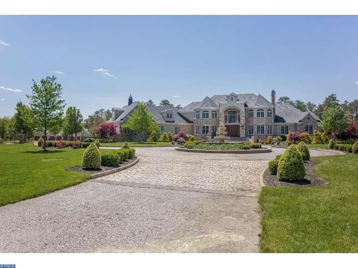 19 Red Onion Rd, Shamong, NJ 08088