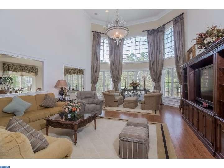 19 Red Onion Rd, Shamong, NJ 08088