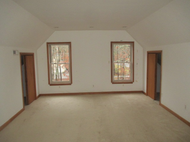 5 Carter DriveSouthampton, NJ, 08088Burlington County