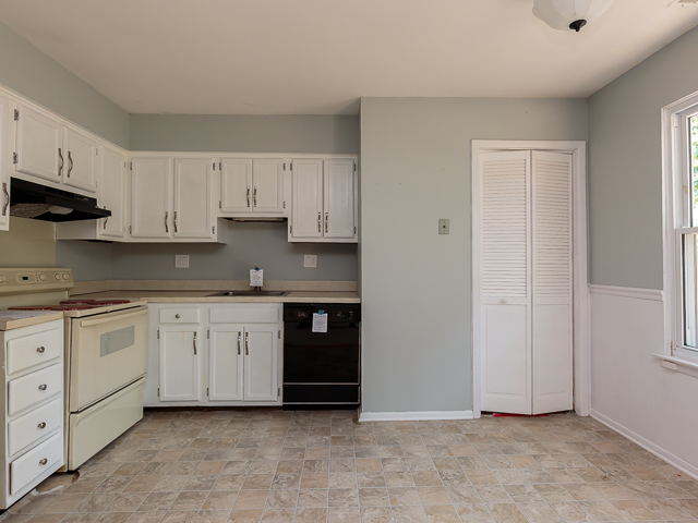 1164 South BeechamWilliamstown, NJ, 08094Gloucester County