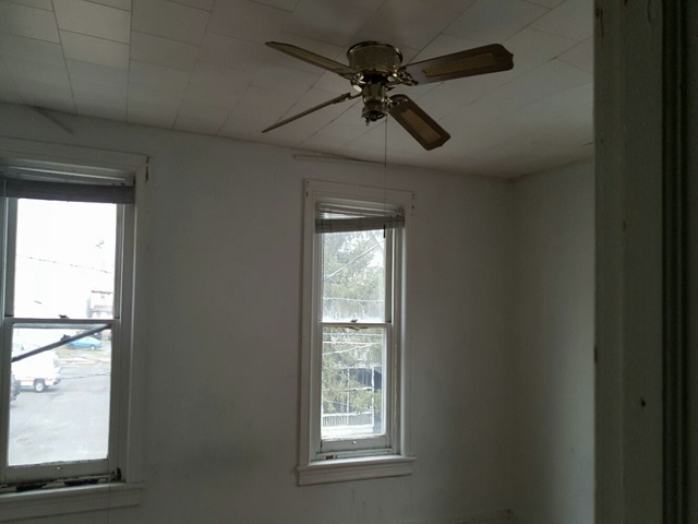 35 Curtis AveWoodbury, NJ, 08096Gloucester County