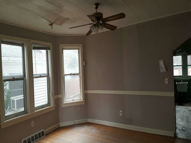35 Curtis AveWoodbury, NJ, 08096Gloucester County