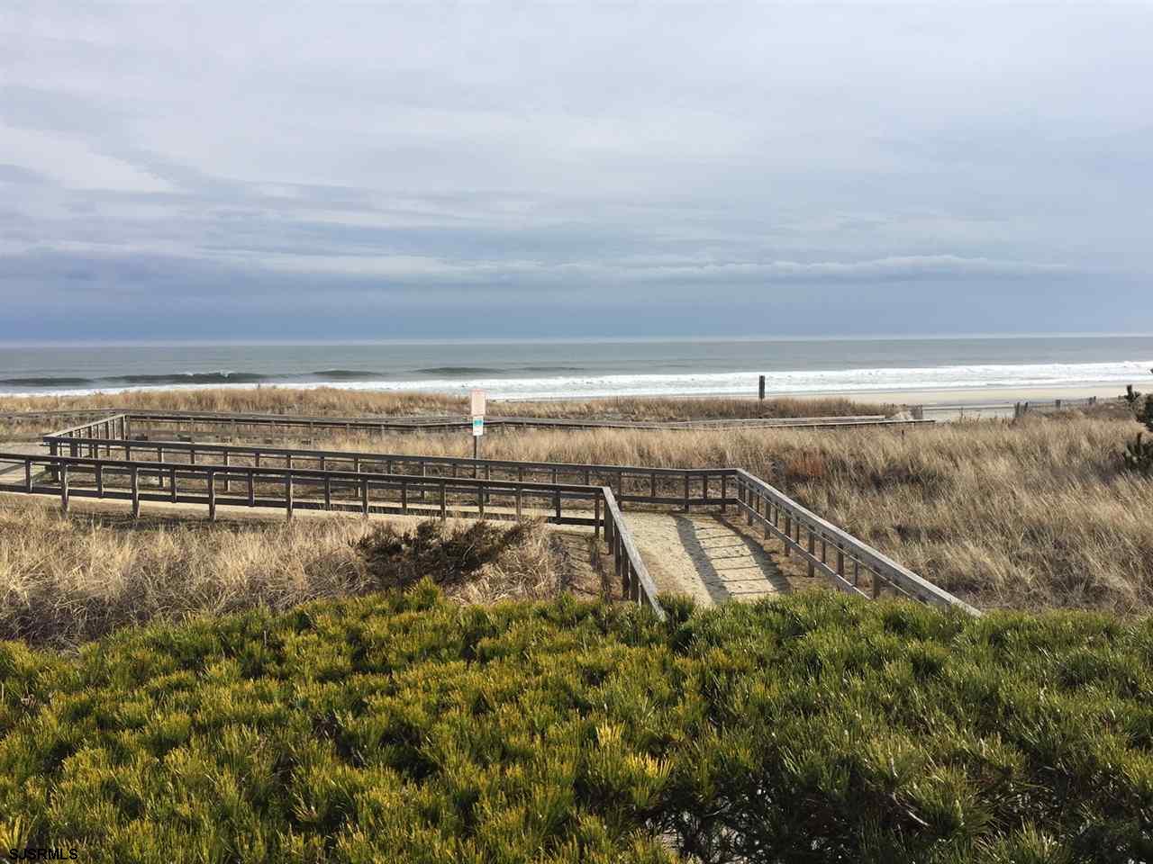 89 27th St E Street, Avalon Boro, NJ 08202